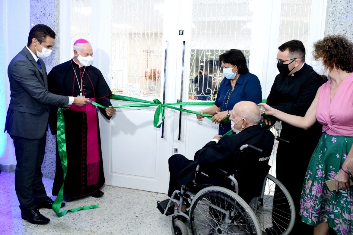 CENTRO DE PRÁTICAS MÚLTIPLAS DOM JOÃO COSTA DA FACULDADE CATÓLICA DO RN É INAUGURADO PARA ATENDIMENTO À TODA POPULAÇÃO (3)