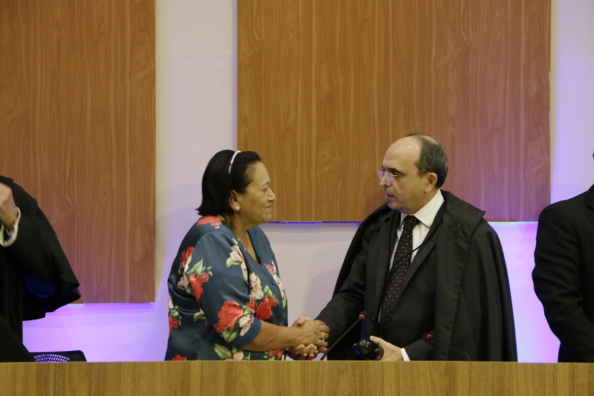 Posse-dos-novos-dirigentes-do-poder-judiciario-do-RN_EE-7.jpg